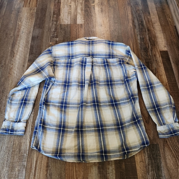 Bill Blass Plaid Long Sleeve Button Down - Picture 6 of 6